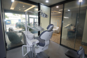 78 MPR surgery 1 glass clear