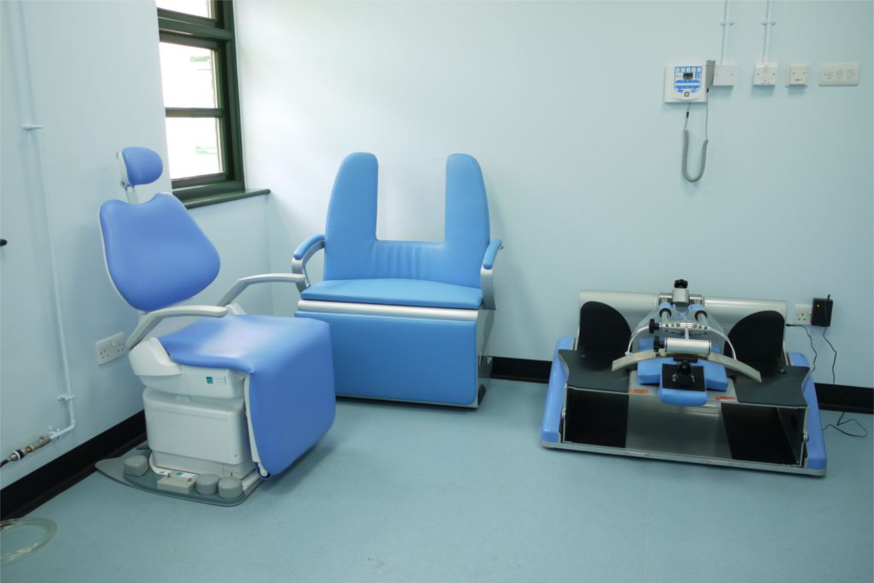 Newham NHS 3 in 1 bariatric dental chair solution