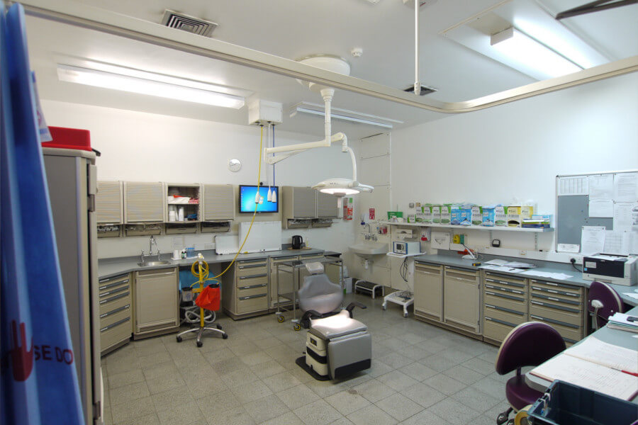 royal-surrey-hospital-before-fit-out