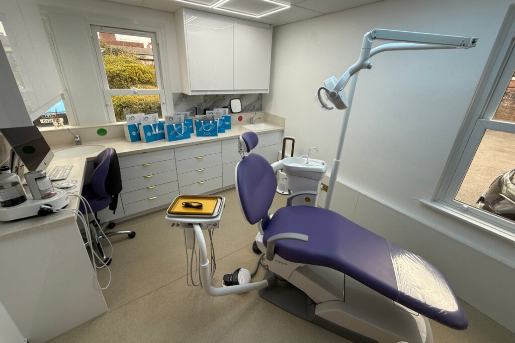 Rejoice dental hygienist chair