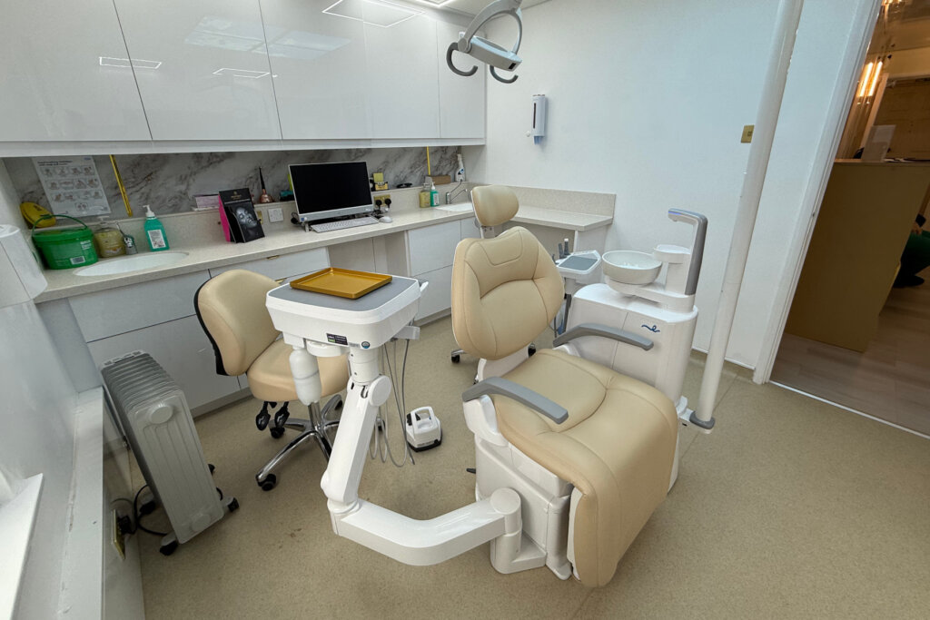 Rejoice dental surgery chair
