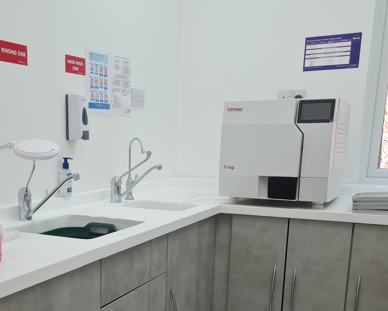 Dental autoclave steriliser installation
