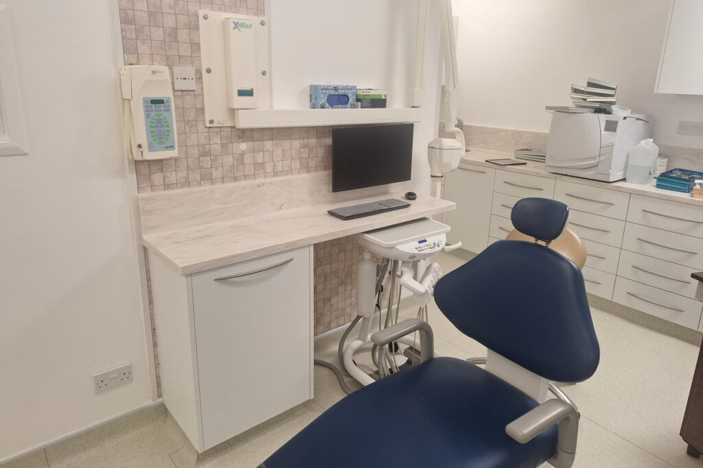 Darvell Bruderhof surgery 1 desk