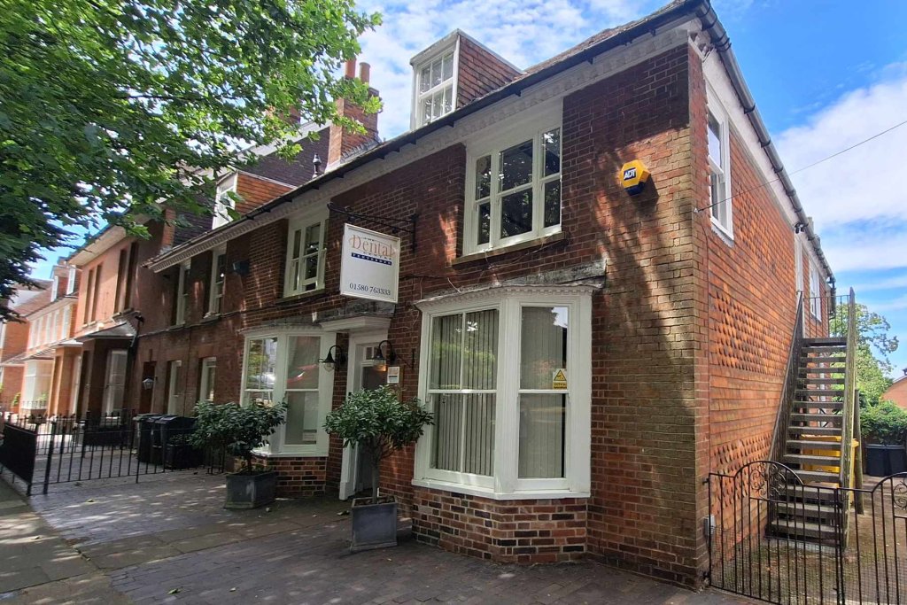 Tenterden dental centre outside