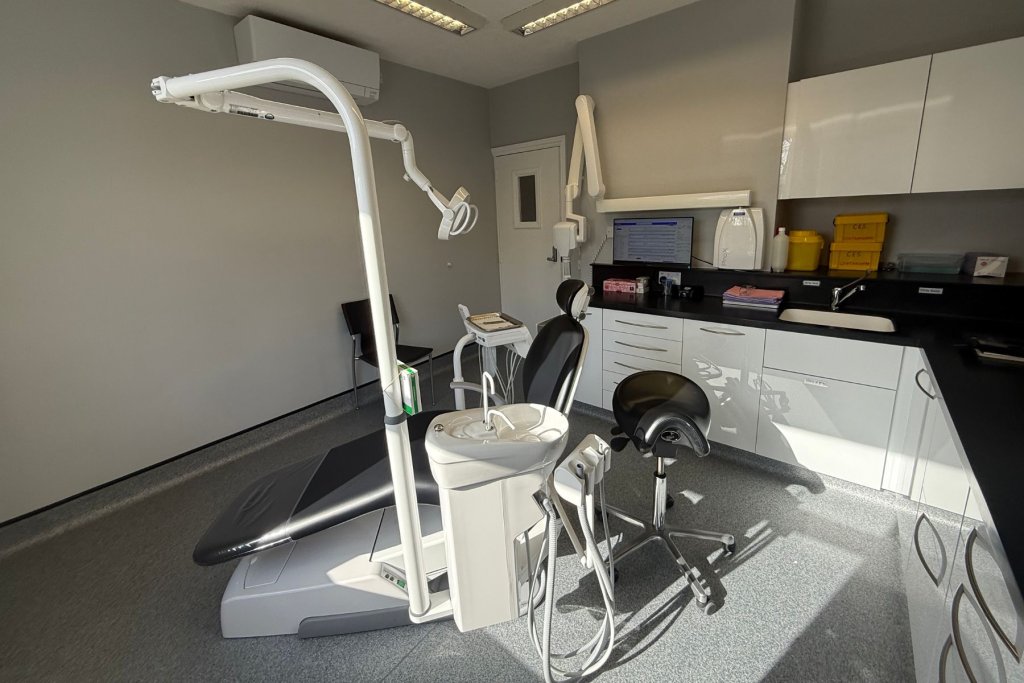 Southcot surgery 2 side