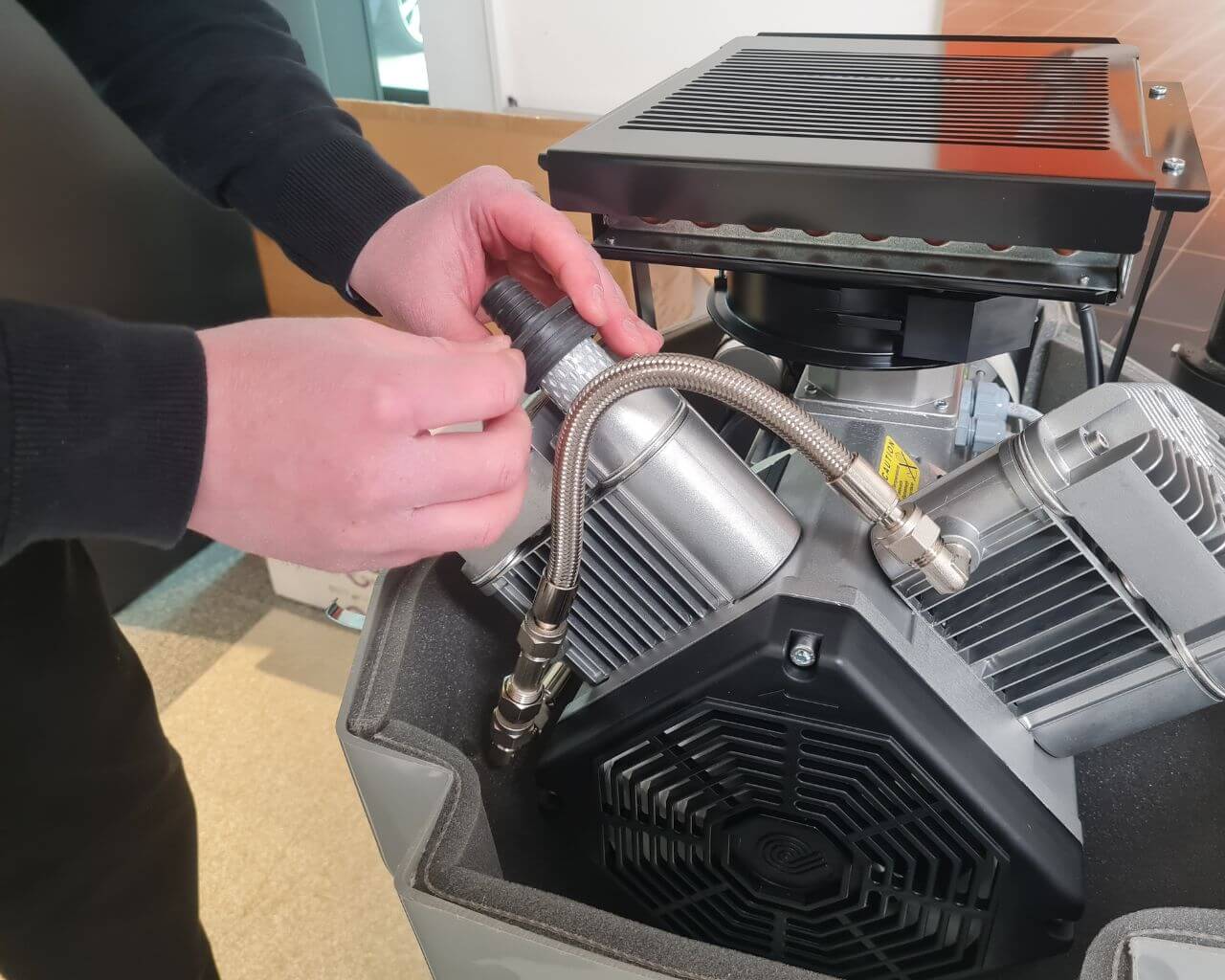 Air compressor valve