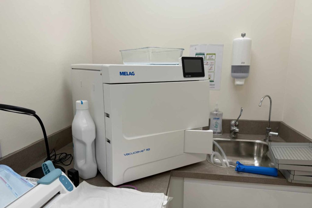 Medica Plus dental autoclave