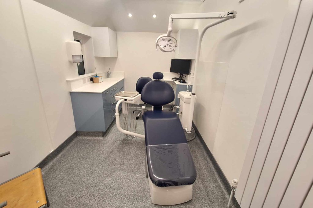 Wash Common dental hygienist 1 main