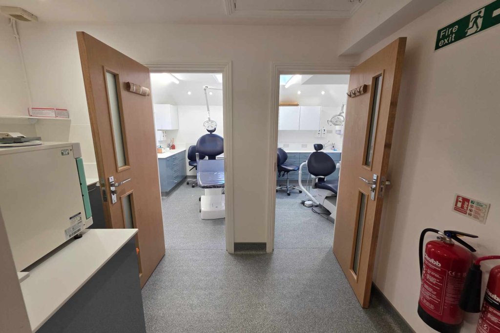 Wash Common dental hygienist rooms outside