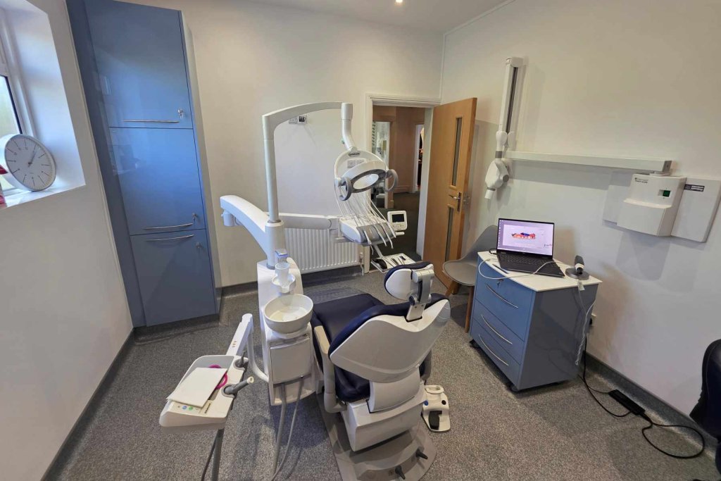 Wash Common dental surgery 2 chair back