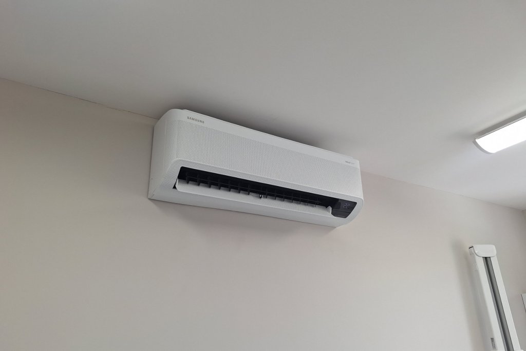 Starlite Dental Surgery 2 air con