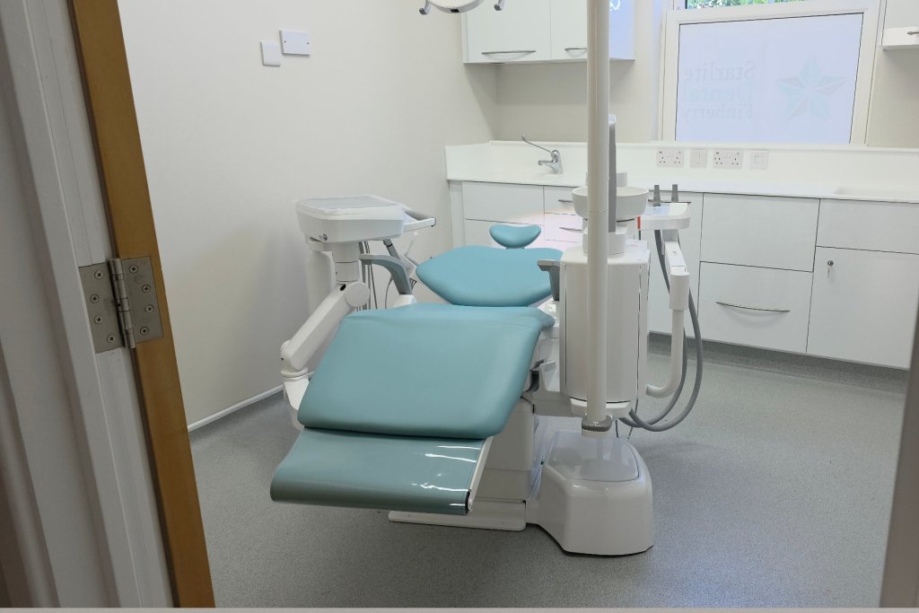 Starlite Dental Surgery 3 chair down