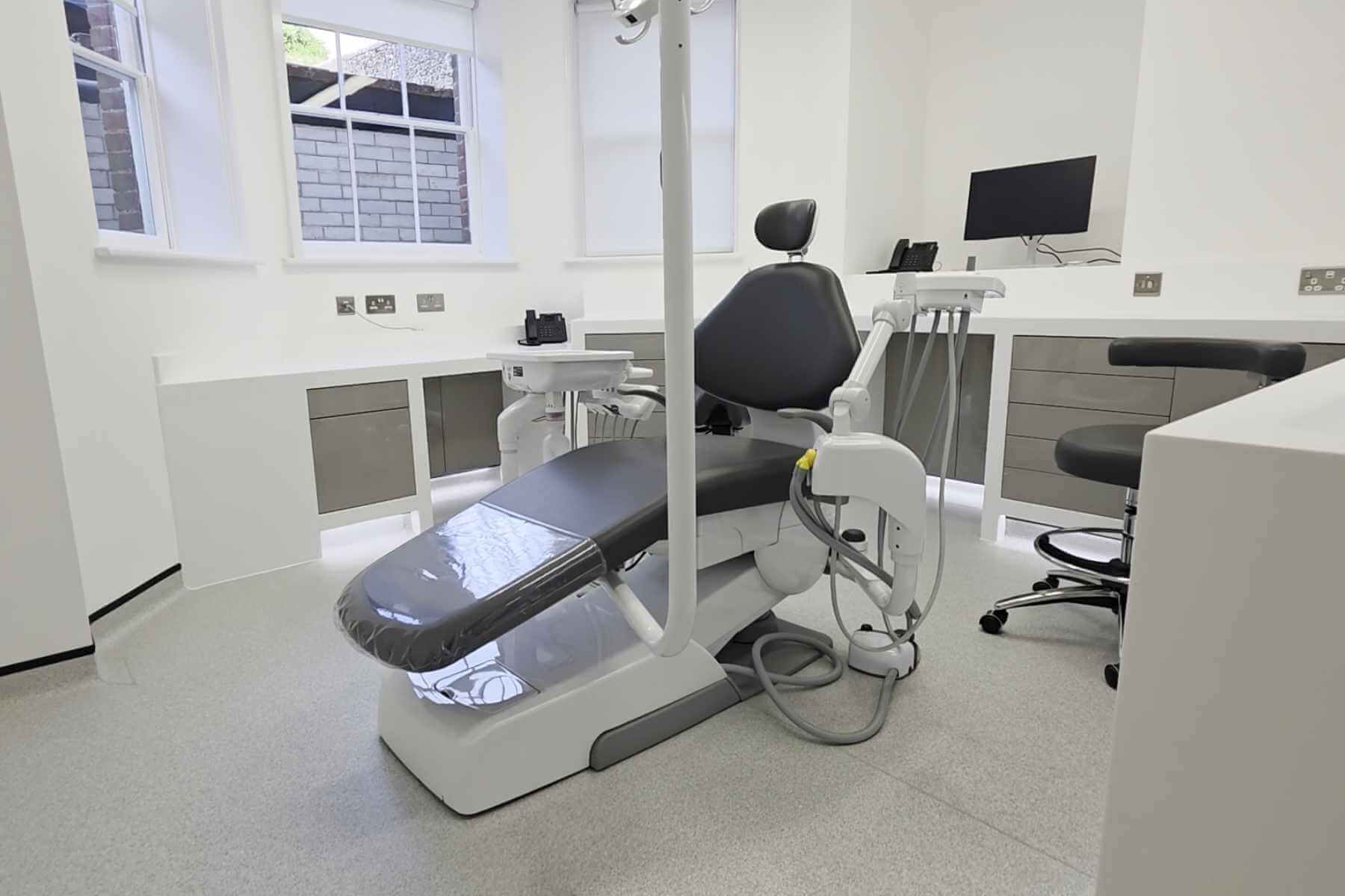 Guildford Orthodontics surgery 1 chair side for square