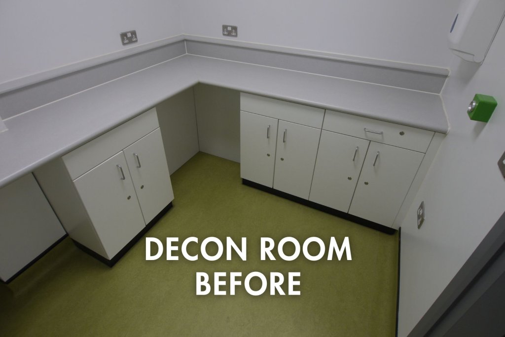 HMP Wandsworth decon room before
