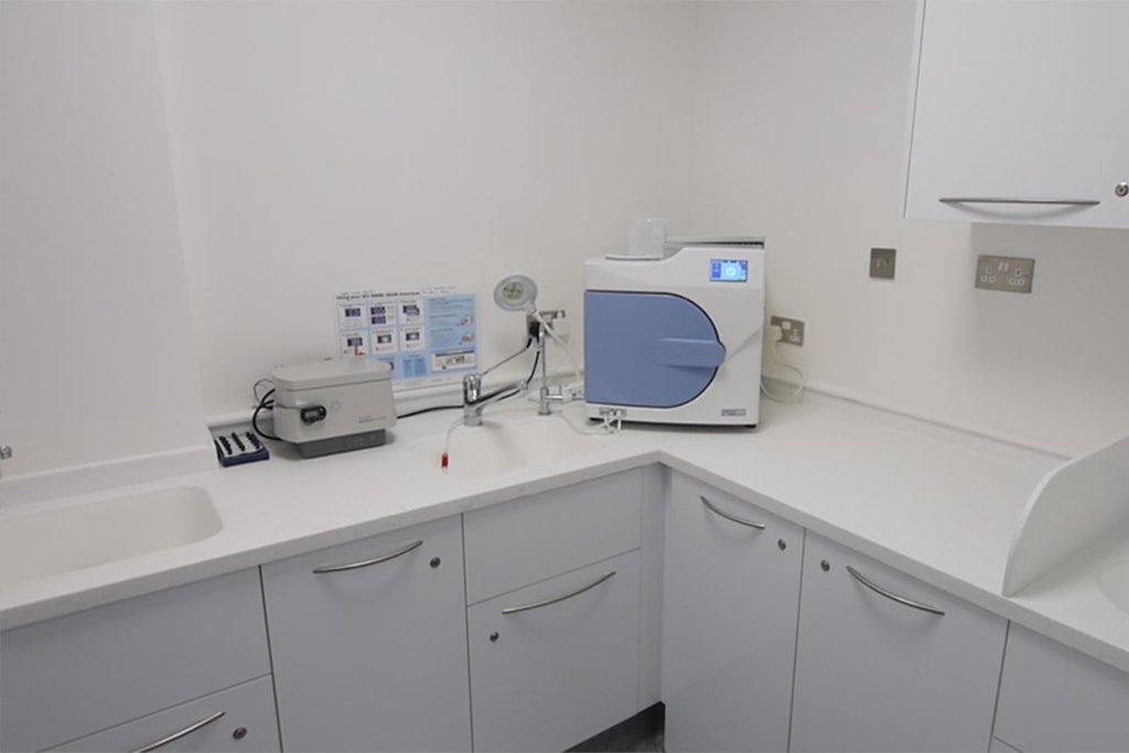 HMP Wandsworth decon room cabinetry 2
