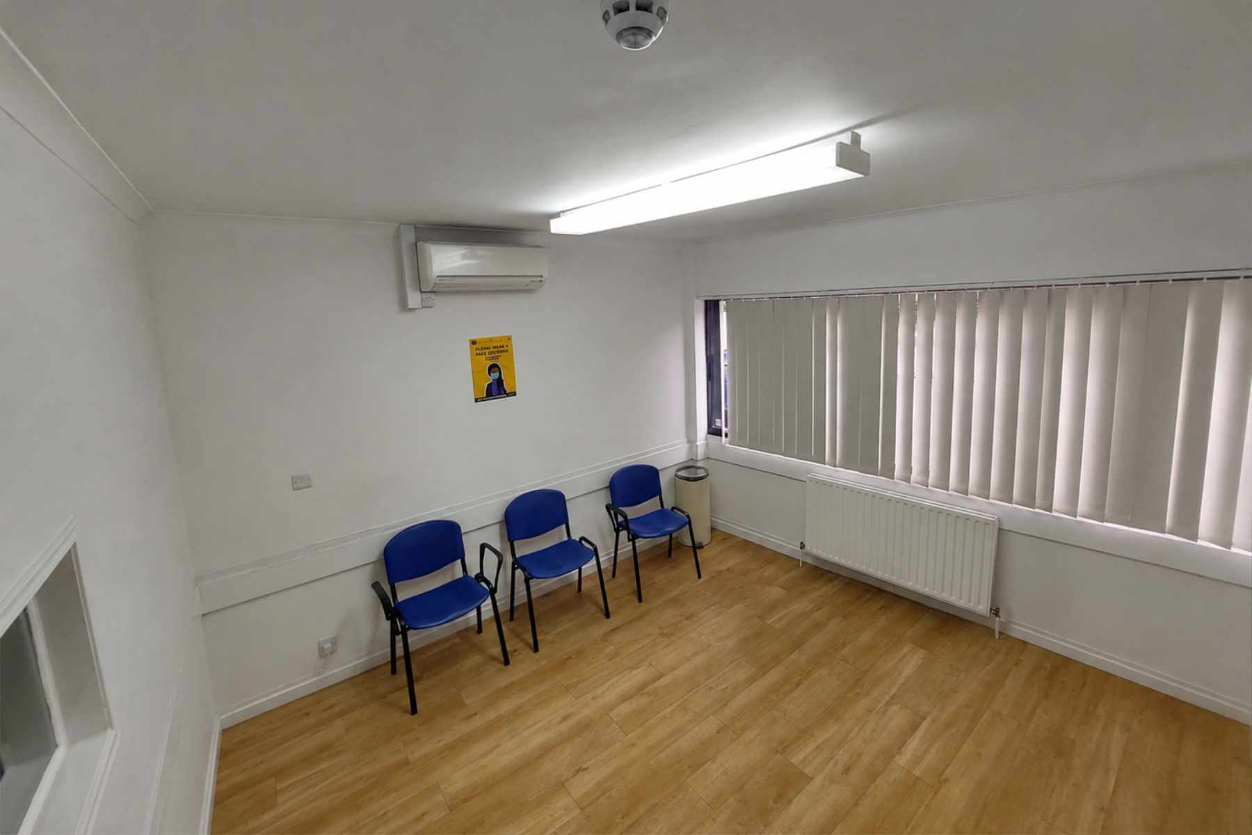 Vara-dental-practice-waiting-room