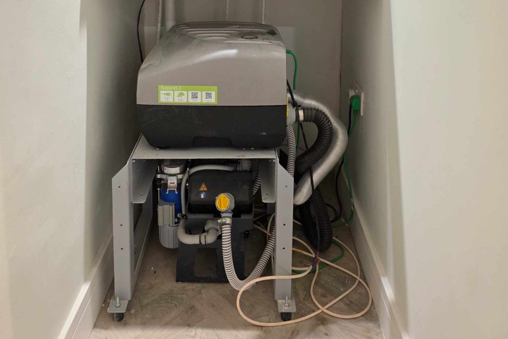 Beresford Clinic Durr suction pump