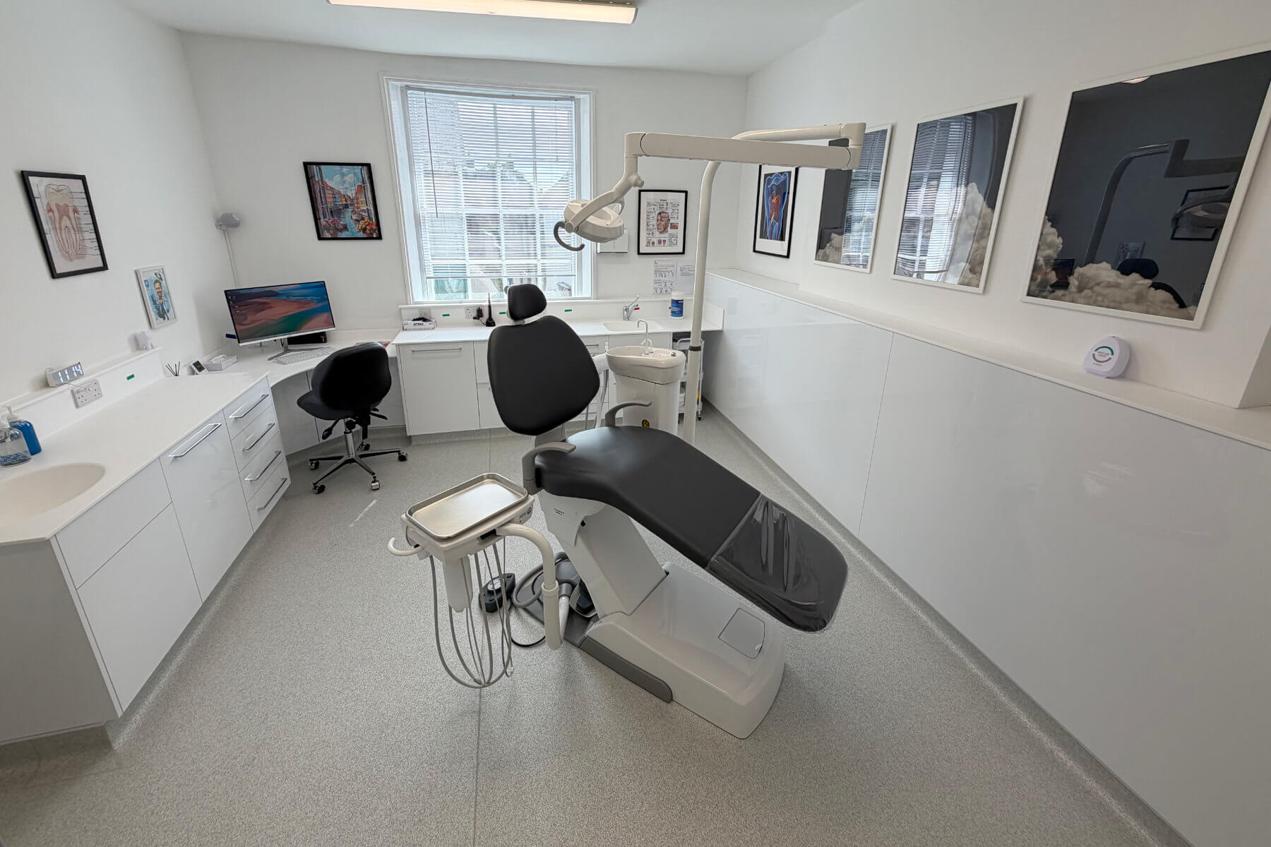 ScandiSmile Surgery 2