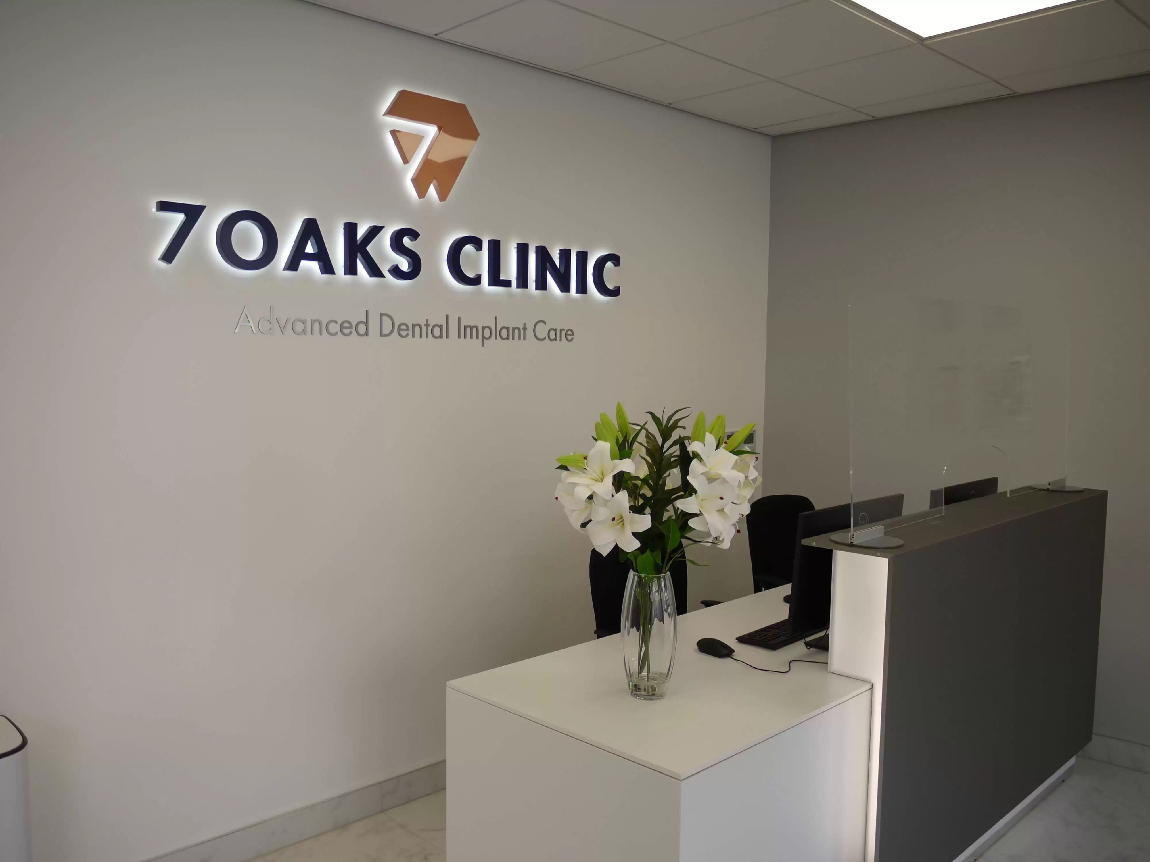 Bespoke Design Reception Desks - Image 2